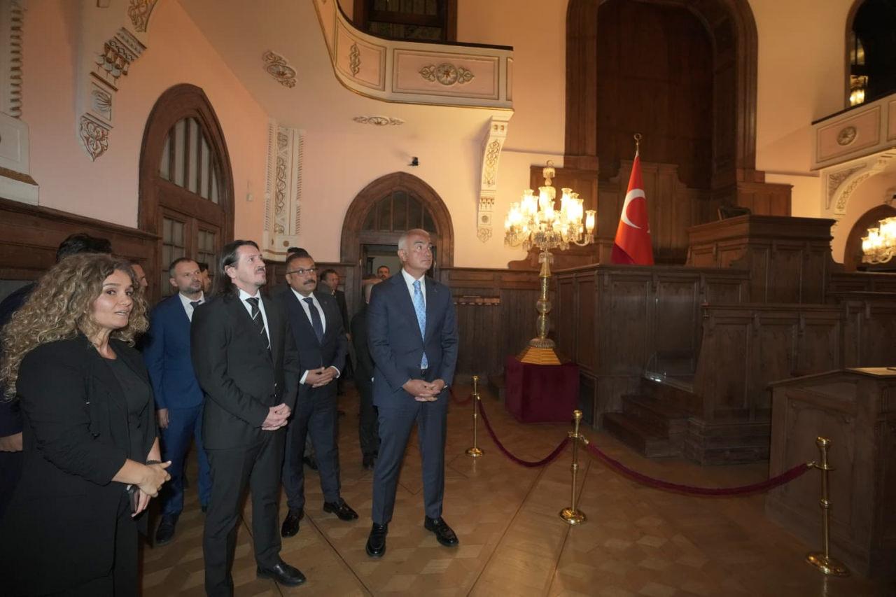 Görüşmede hayata geçirilebilecek iş birlikleri değerlendirildi.