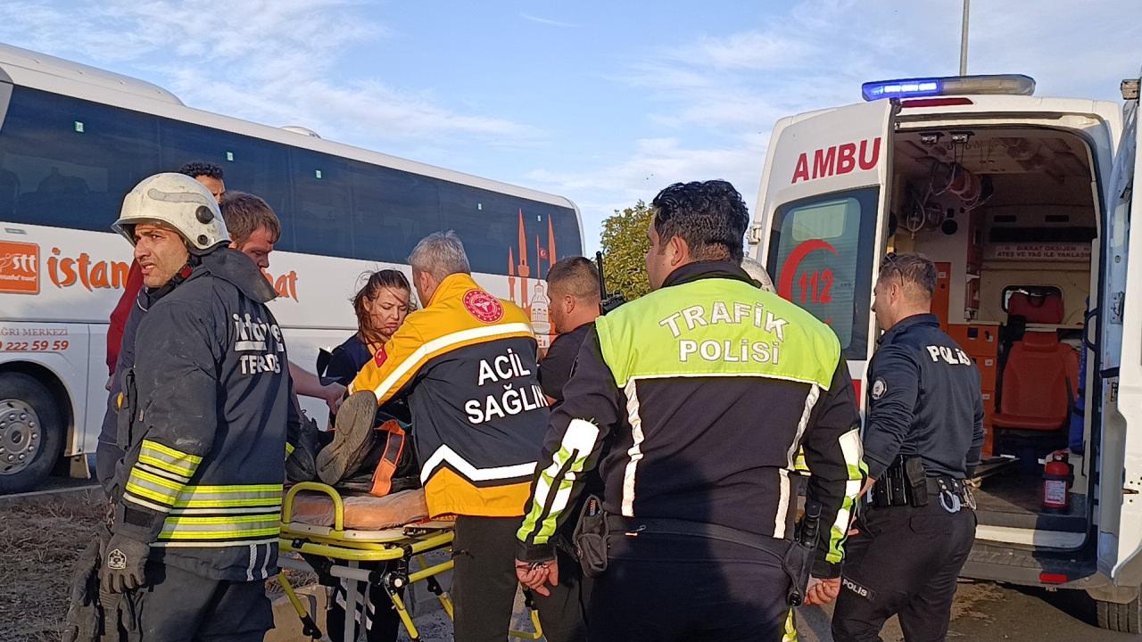 Yaralılar ilk müdahalenin ardından hastaneye kaldırıldı.
