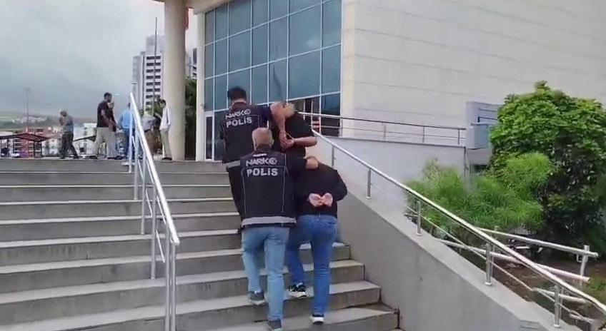 Olayla ilgili iki şüpheli tutuklandı.