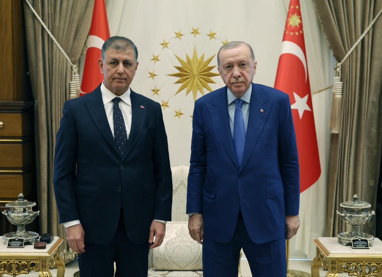 Cumhurbaşkanı Erdoğan, İzmir Büyükşehir Belediye Başkanı Cemil Tugay'ı kabul etti.