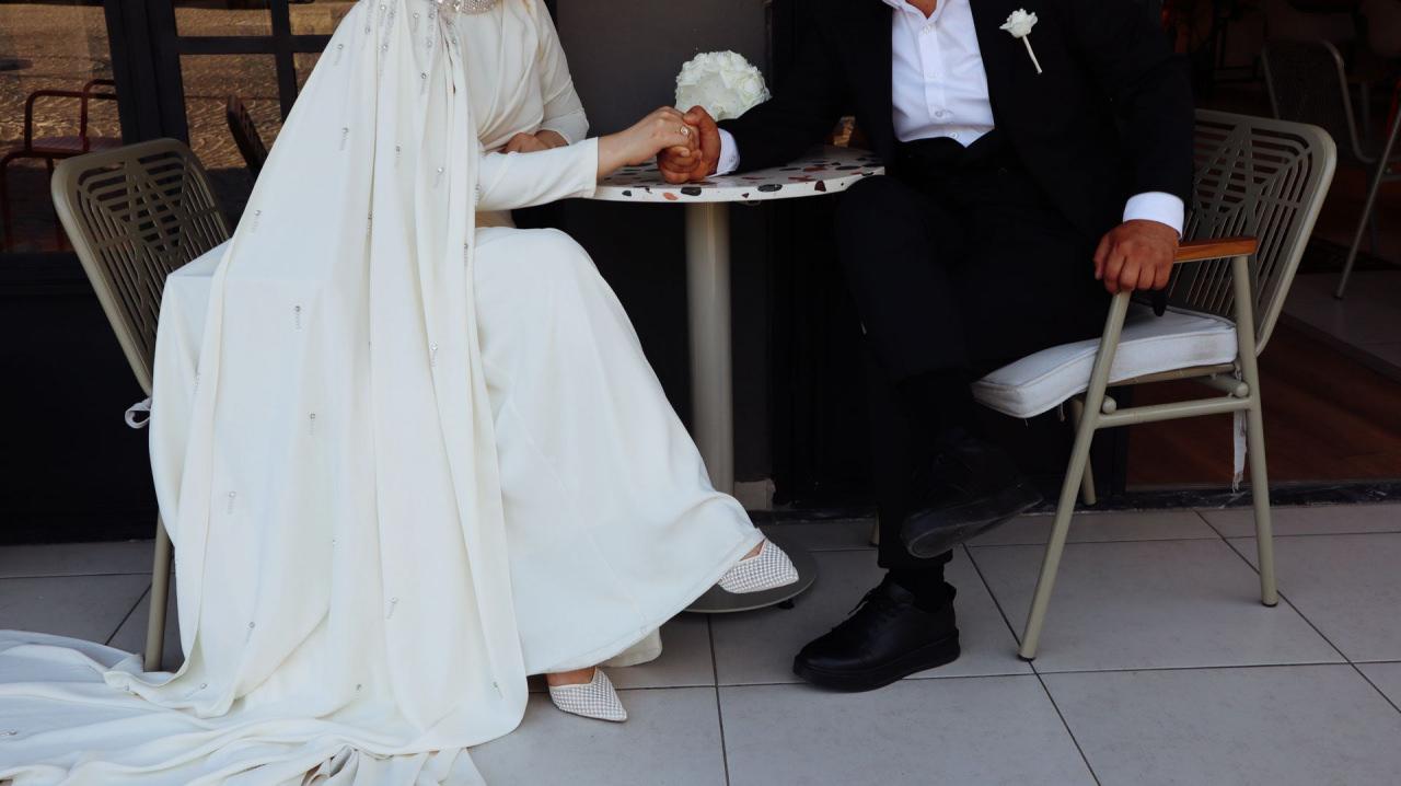 Temsili bir evlilik fotoğrafı.
