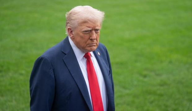 Trump'tan dikkat &ccedil;eken &ccedil;ıkış: Pes edecekler