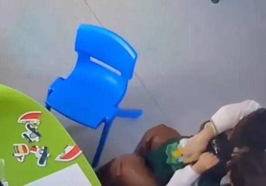 Otizmli çocuğa şiddet uyguladığı iddia edilen eğitmen ağır cezada yargılanacak.