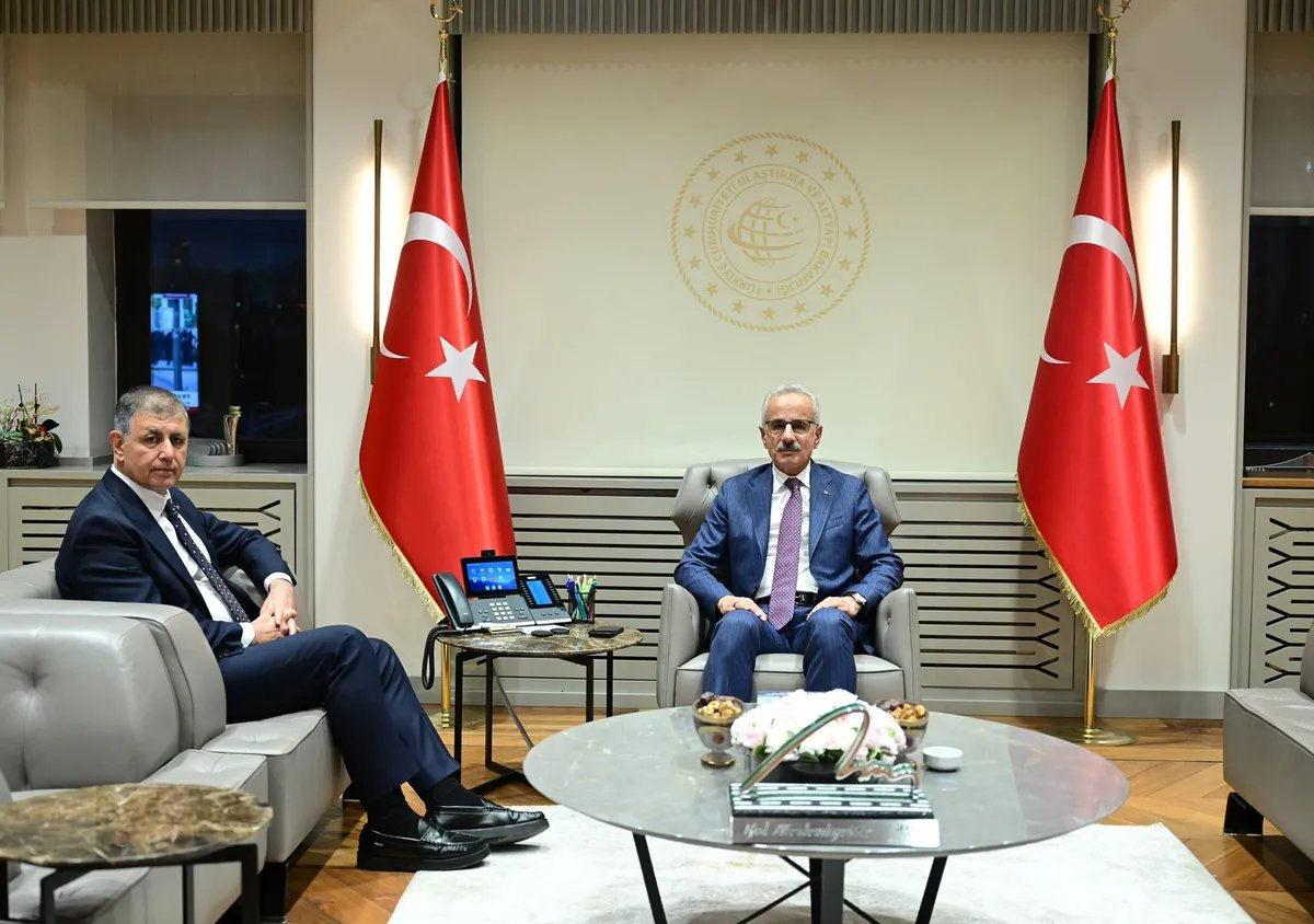 Ulaştırma ve Altyapı Bakanı Abdulkadir Uraloğlu, İzmir Büyükşehir Belediye Başkanı Cemil Tugay'ı kabul etti