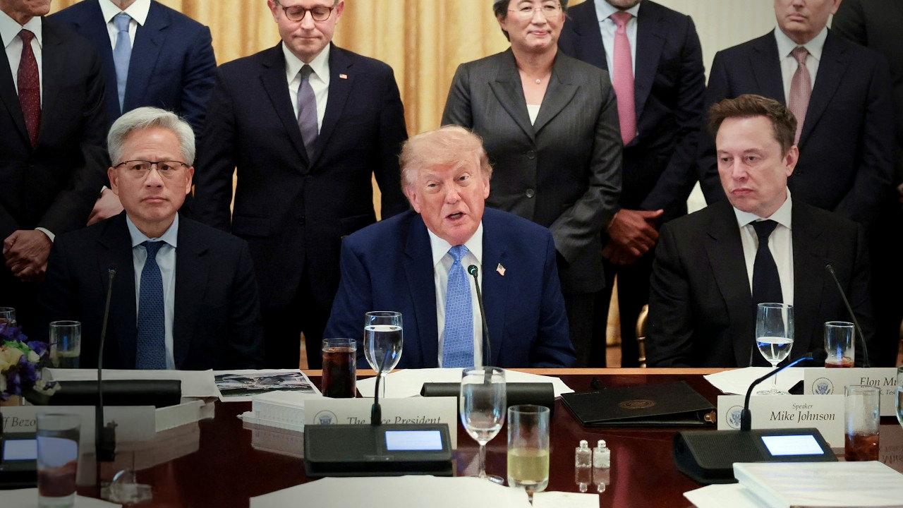 ABD Başkanı Trump, yapay zekanın adını değiştirdi