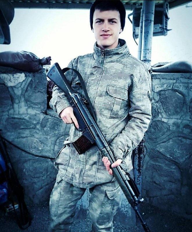 Oğuzhan Tekin (22) 