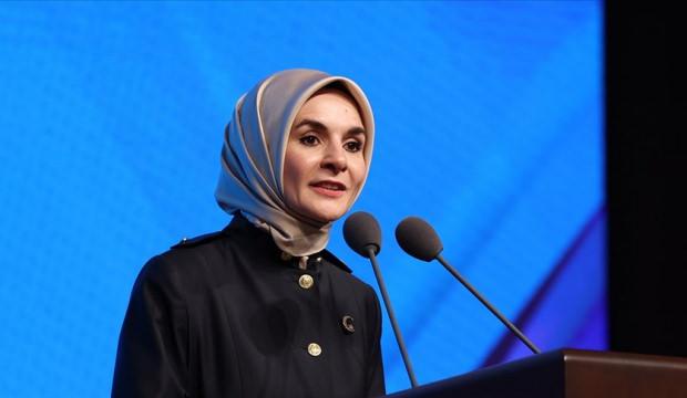 Bakan G&ouml;ktaş: Kadın y&ouml;netici oranı arttık&ccedil;a şirketlerin karbon salımı d&uuml;ş&uuml;yor!