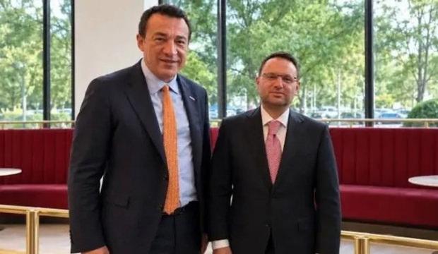 Bakan G&uuml;rlek&rsquo;in T&uuml;rkevi&rsquo;ndeki fotoğrafının perde arkası ortaya &ccedil;ıktı!