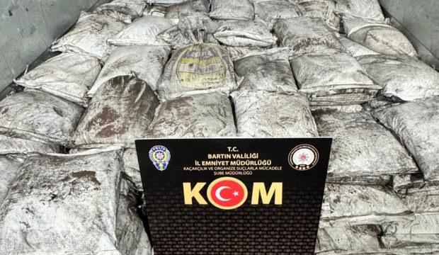 Bartın&rsquo;da 800 bin dolarlık satış planına darbe: 8 ton ele ge&ccedil;irildi