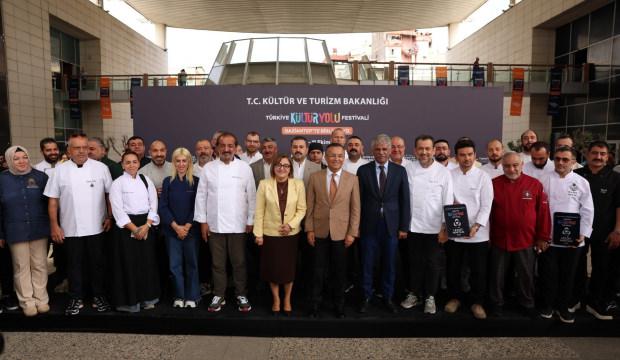 K&uuml;lt&uuml;r Yolu Festivali GastroAntep d&uuml;zenlenen t&ouml;renle başladı