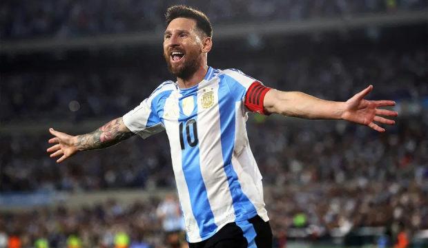 Lionel Messi, 105 yıllık tarihi takımı satın aldı