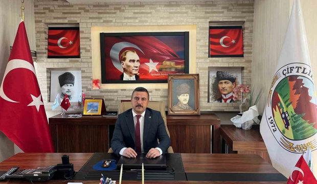 Niğde&rsquo;de &Ccedil;iftlik Belediye Başkanı Arif &Ccedil;akıl CHP'den istifa etti