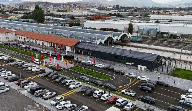 Sivas'ta YHT yeni gar binası hizmete a&ccedil;ıldı