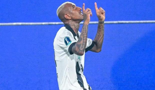 Talisca 2. ma&ccedil;ında 2. gol&uuml; attı! Ma&ccedil;ın adamı se&ccedil;ildi
