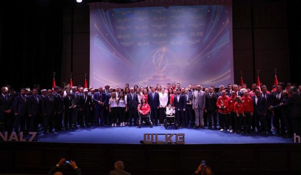 &Uuml;LKE TV 10. Spor & Spor &Ouml;d&uuml;lleri sahiplerini buldu
