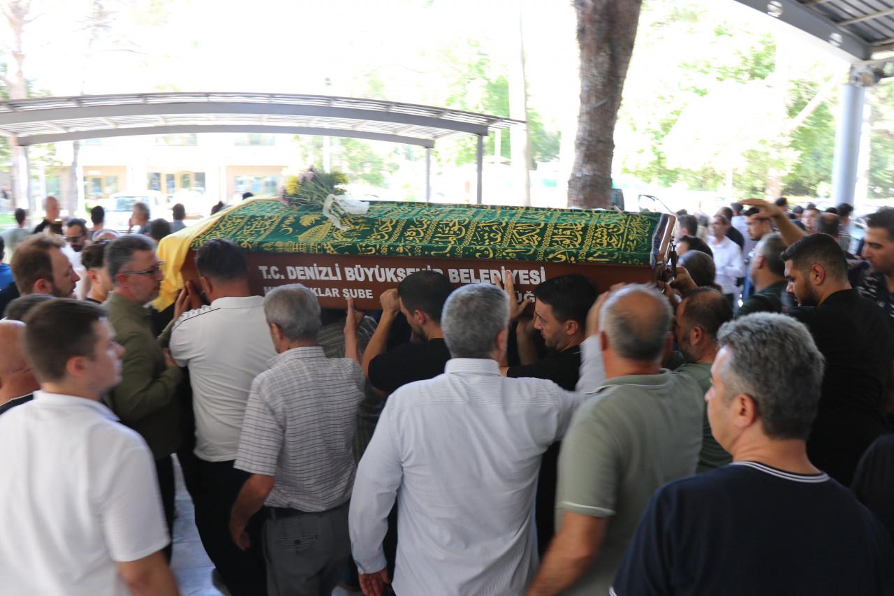 Arzu Acunsöz (32), son yolculuğuna uğurlandı.