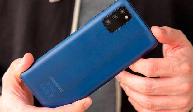 2 telefon birden tarih oluyor: Bir devir bitiyor! Dev marka fişini &ccedil;ekti