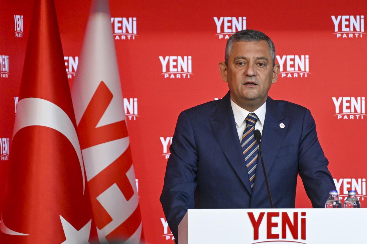 Özgür Özel