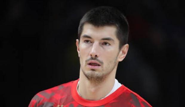 Bah&ccedil;eşehir Koleji Luka Mitrovic'i renklerine bağladı1