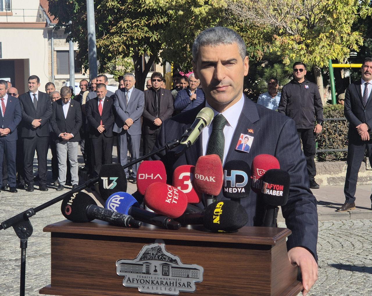 Afyonkarahisar Vali Naci Aktaş, konuşma yaptı.