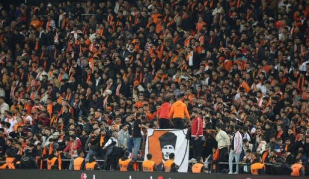 TFF 3. Lig'e kadar d&uuml;şt&uuml;ler! 72 yıllık kul&uuml;p satılıyor