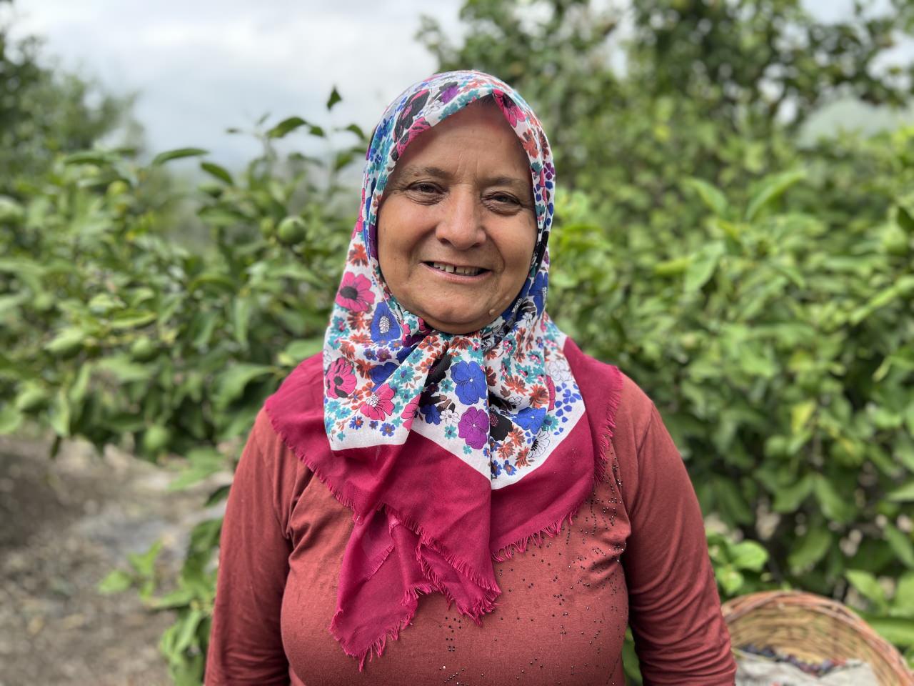 Mersinli çiftçi Naciye Şahin, köy hayatını anlattığı videolarla sosyal medyada yaklaşık 400 bin takipçiye ulaştıktan sonra katıldığı yarışmada 1 milyon 400 bin TL kazandı.