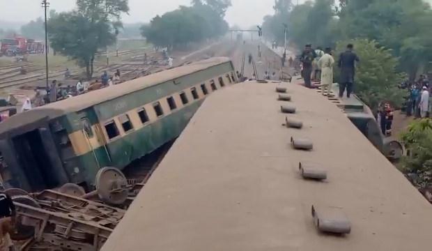 Pakistan'da tren kazası: 6 &ouml;l&uuml;, 30 yaralı
