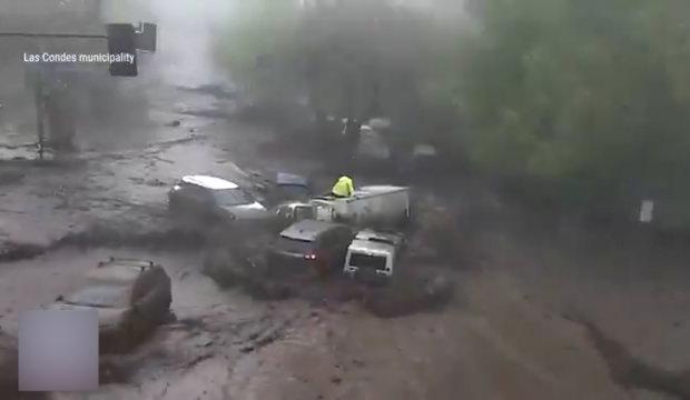Aniden bastıran fırtına &uuml;lkeyi iflas ettirdi!