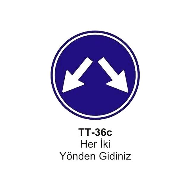 Mavi zemin üzerinde iki beyaz okun bulunduğu “Her İki Yandan Gidiniz” levhası, sürücülerin yol üzerindeki engelin sağından veya solundan geçebileceğini gösteriyor.