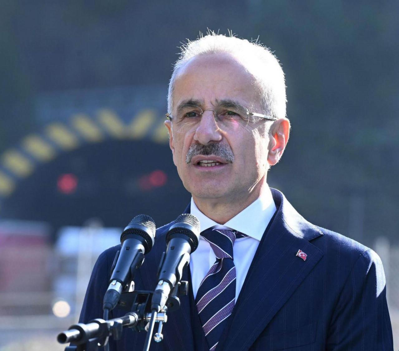 Ulaştırma ve Altyapı Bakanı Abdulkadir Uraloğlu
