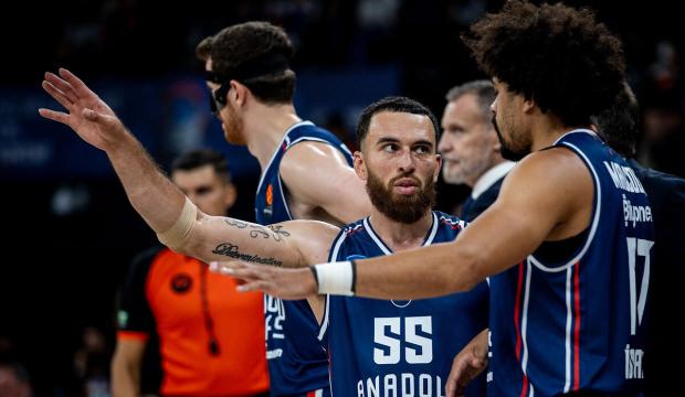 Anadolu Efes Litvanya deplasmanında parkeye &ccedil;ıkıyor!