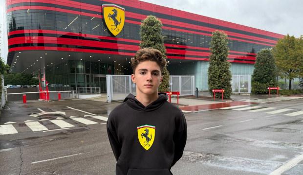 Ferrari&rsquo;ye 16 yaşında T&uuml;rk pilot: Alp Aksoy, 2027&rsquo;de Avrupa pistlerinde yarışacak