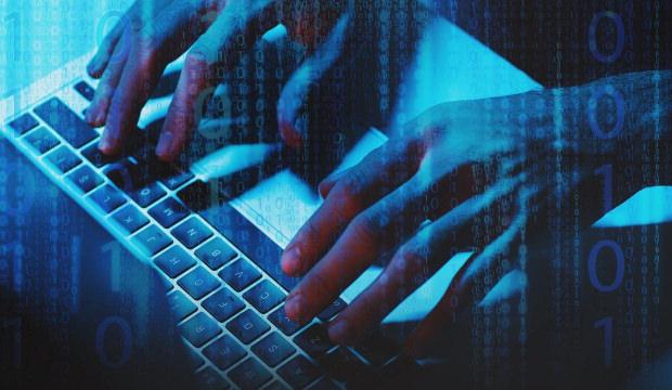 Klavyede &ouml;fkenize yenik d&uuml;şmeyin: Haklıyken hapse girebilirsiniz!