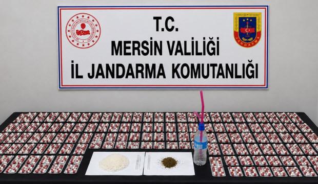 Mersin'de jandarmadan gece yarısı uyuşturucu baskını: 2 zanlı tutuklandı!