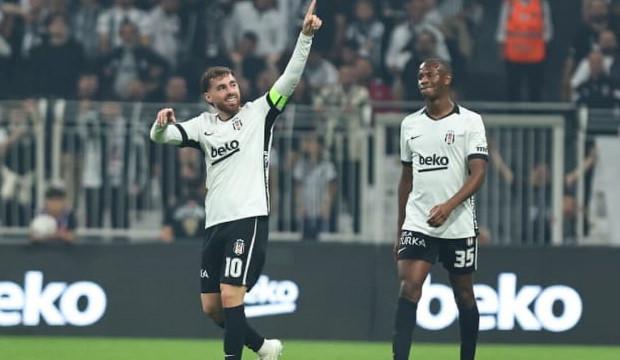 S&uuml;per Lig'de haftanın gol&uuml; Beşiktaş - Kocaelispor ma&ccedil;ından...