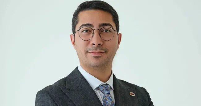Rüşvetten tutuklanan Kemal Çamlıyurt, Damal Belediye Başkanlığı görevinden uzaklaştırıldı.