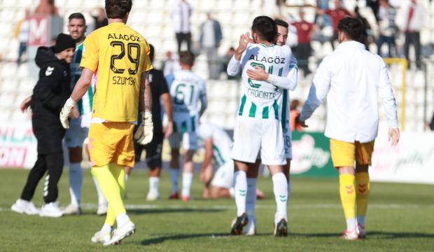 1. Lig'de 10 kişi kalan takım ma&ccedil;ı &ccedil;evirdi! Zirveye ortak oldu