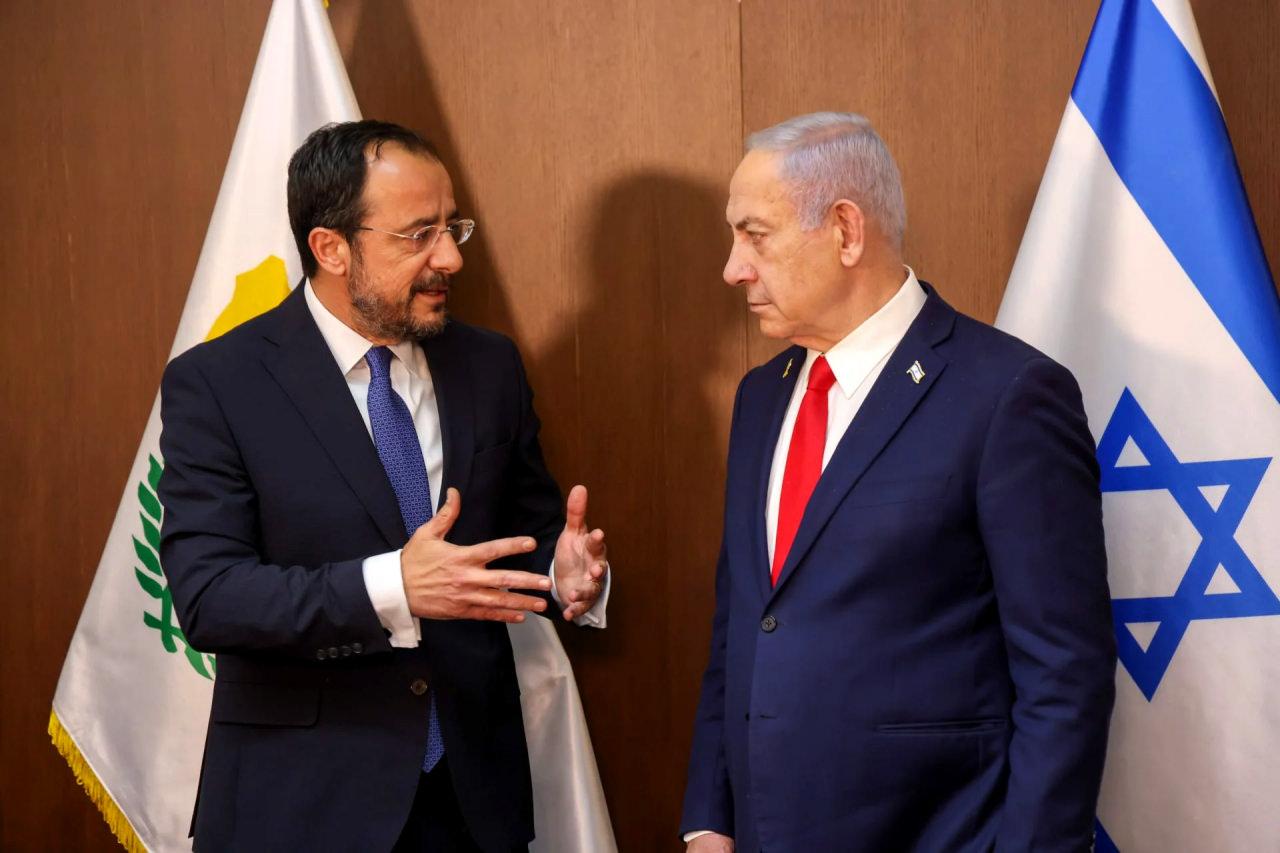 GKRY lideri Nikos Hristodulidis ve İsrail Başbakanı Binyamin Netanyahu