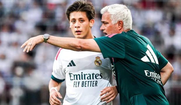 Mourinho'dan Barcelona ma&ccedil;ı &ouml;ncesi Arda G&uuml;ler kararı!
