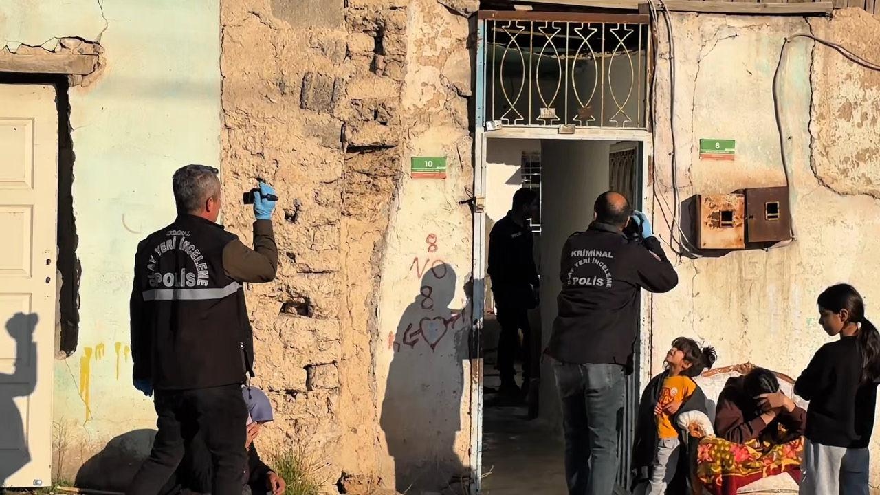 Bıçaklama olayının yaşandığı ev.
