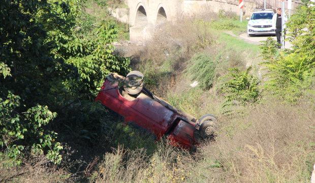 Amasya'da minib&uuml;s takla atarak dereye u&ccedil;tu: 9 yaralı