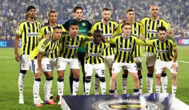 Fenerbah&ccedil;e, Devler Ligi'nde 'İlk' i&ccedil;in sahaya &ccedil;ıkacak! Slavia Prag ma&ccedil;ı &ouml;ncesi 2 eksik