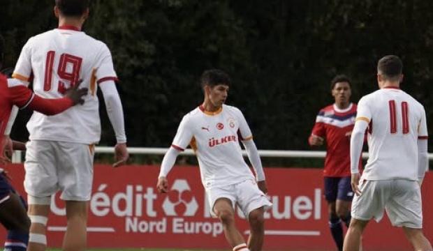 Galatasaray'ın gen&ccedil;leri Fransa'da Lille'e direnemedi!