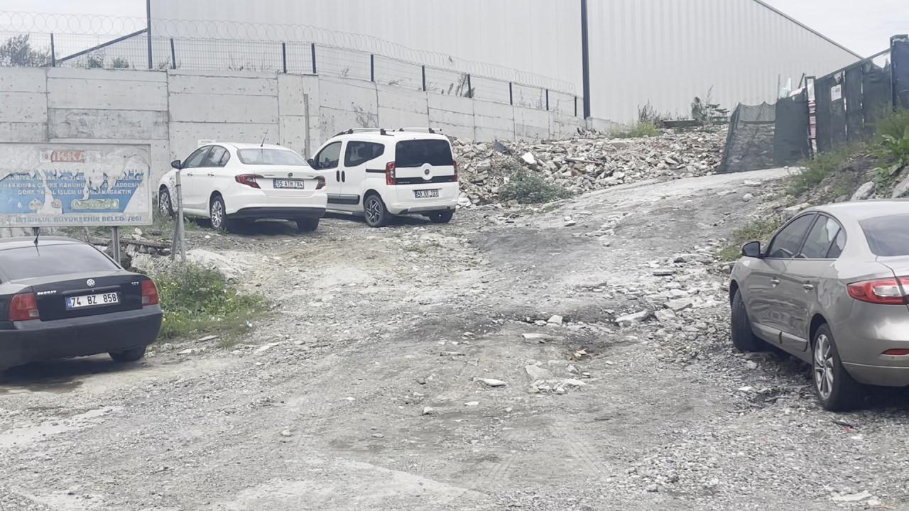 Olayla ilgili 3 şüpheli için arama çalışması başlatıldı. 