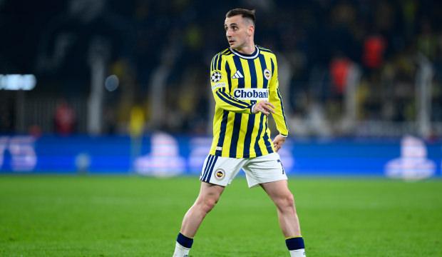 Kerem Akt&uuml;rkoğlu ıslıklandı! Verdiği karşılık g&uuml;ndem oldu