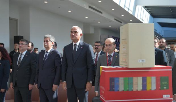 K&uuml;lt&uuml;r ve Turizm Bakanlığı Nutuk'u dijital platform ve sekiz dille k&uuml;resele taşıdı