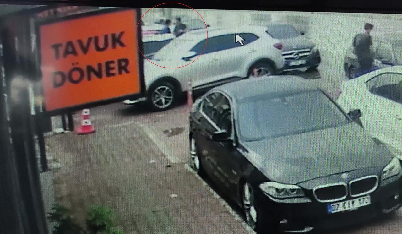 Olay anı güvenlik kamerasına yansıdı. 