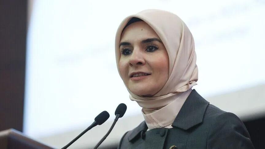 Aile ve Sosyal Hizmetler Bakanı Mahinur Özdemir Göktaş