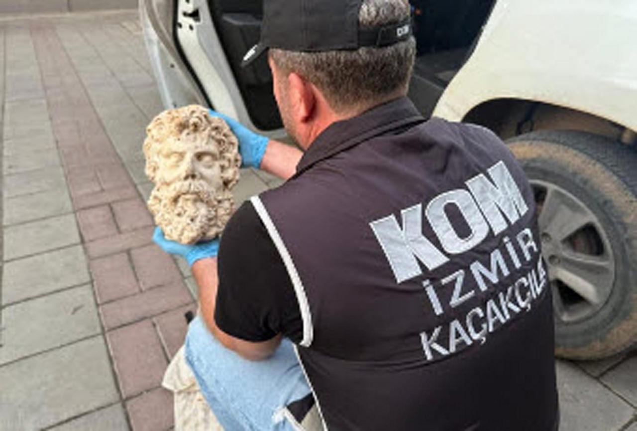 2 bin yıllık Zeus heykel başı ele geçirildi.