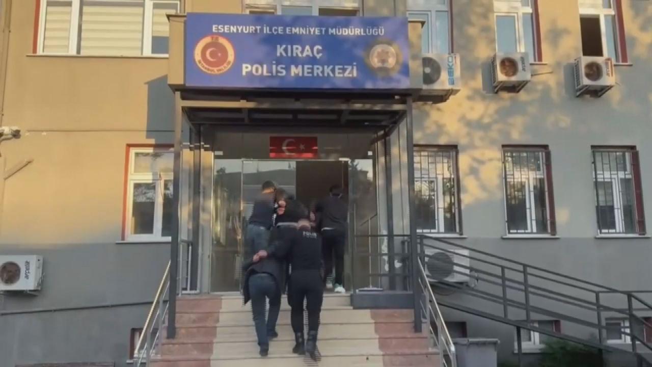 Gözaltına alınan 5 şüpheliden 3'ü tutuklandı.